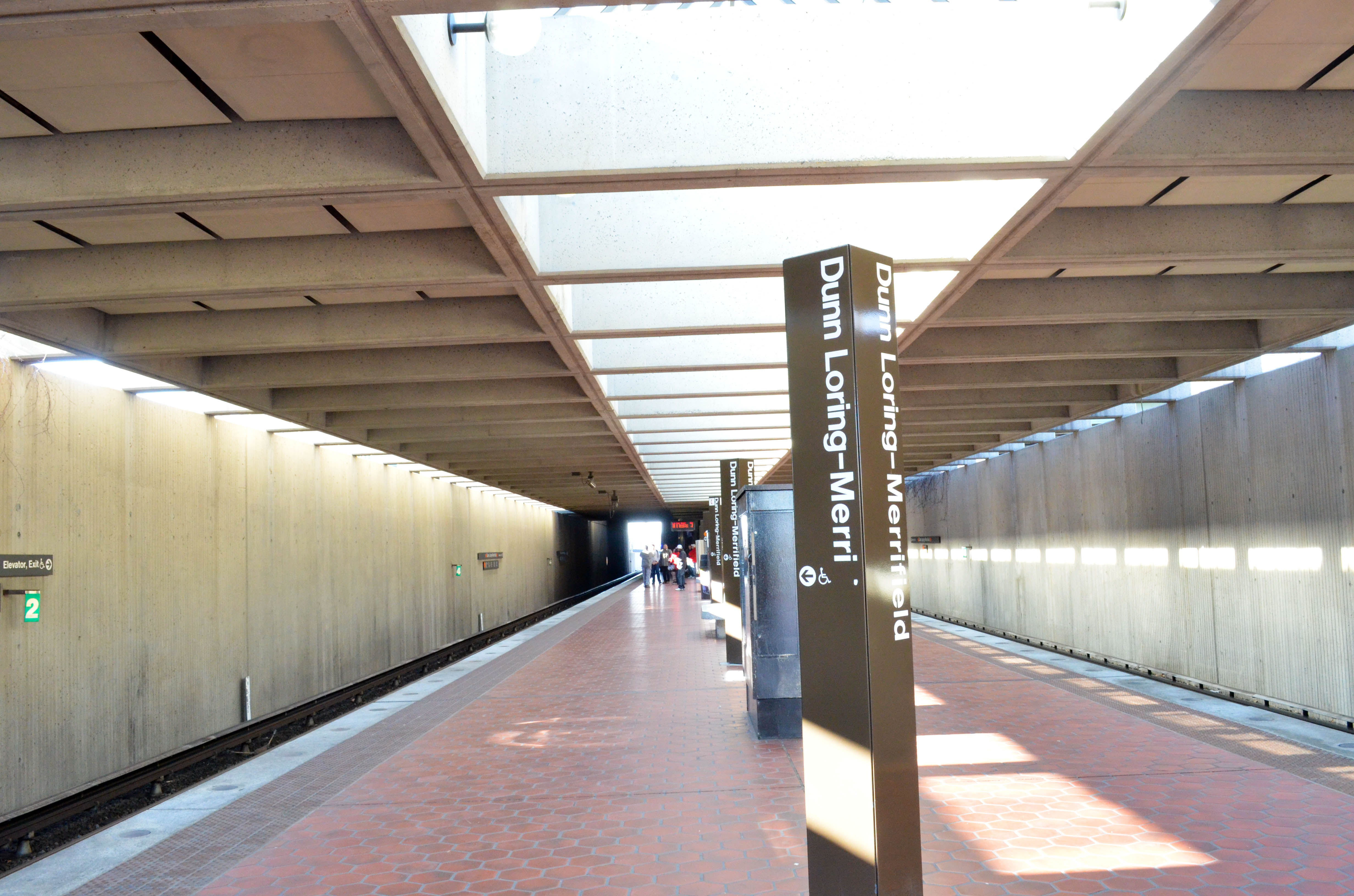 Actual Dunn Loring-Merrifield station platform and station name pylon